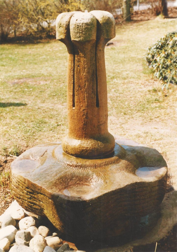 Brunnen-Quarzsandstein-Roland-Vogel