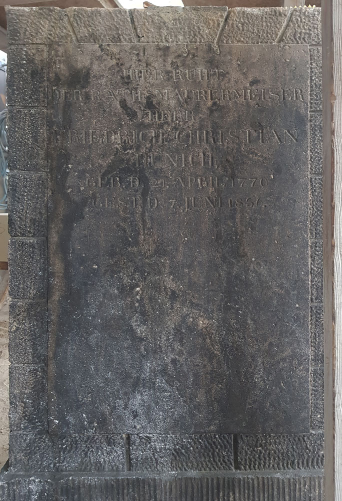 Historisches-Grabdenkmal