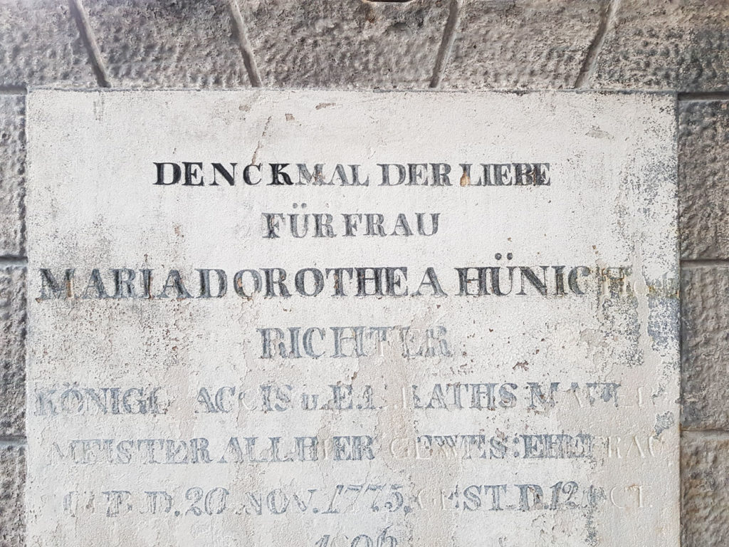 Historisches-Grabdenkmal