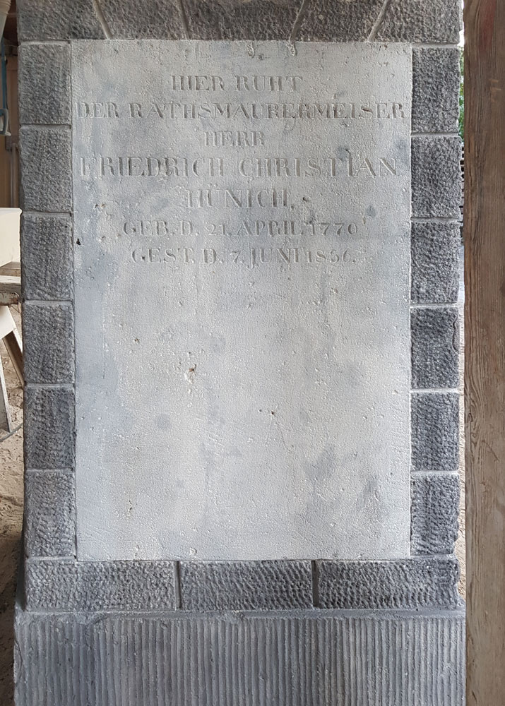 Historisches-Grabdenkmal