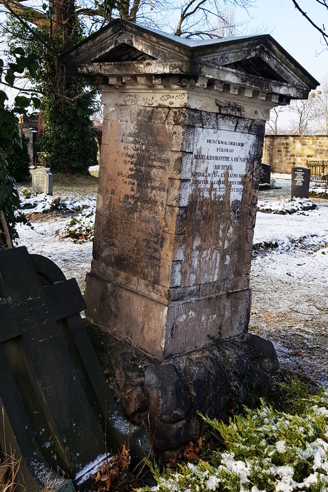 Historisches-Grabdenkmal